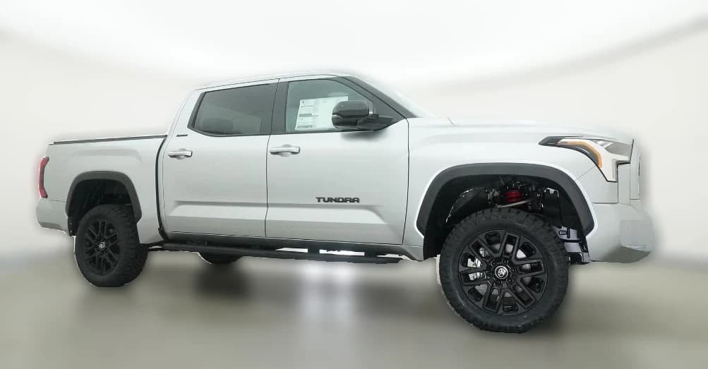 Toyota Tundra 4WD Limited CrewMax 5.5' Bed (Natl) 2026 — side view