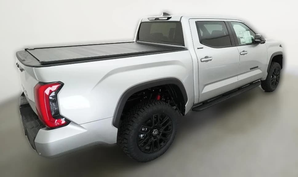 Toyota Tundra 4WD Limited CrewMax 5.5' Bed (Natl) 2026 — side view