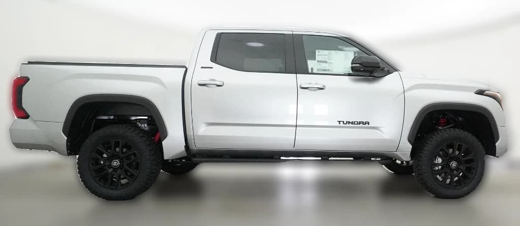 Toyota Tundra 4WD Limited CrewMax 5.5' Bed (Natl) 2026 — side view