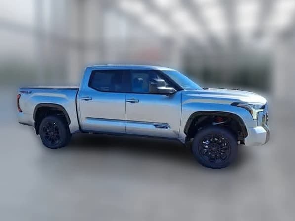 Toyota Tundra 4WD Platinum CrewMax 5.5' Bed (Natl) 2026 — side view