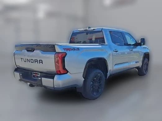 Toyota Tundra 4WD Platinum CrewMax 5.5' Bed (Natl) 2026 — side view
