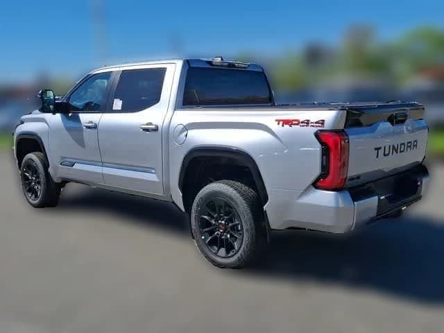 Toyota Tundra 4WD Platinum CrewMax 5.5' Bed (Natl) 2026 — side view