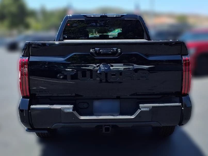 Toyota Tundra 4WD Platinum CrewMax 5.5' Bed (Natl) 2026 — side view