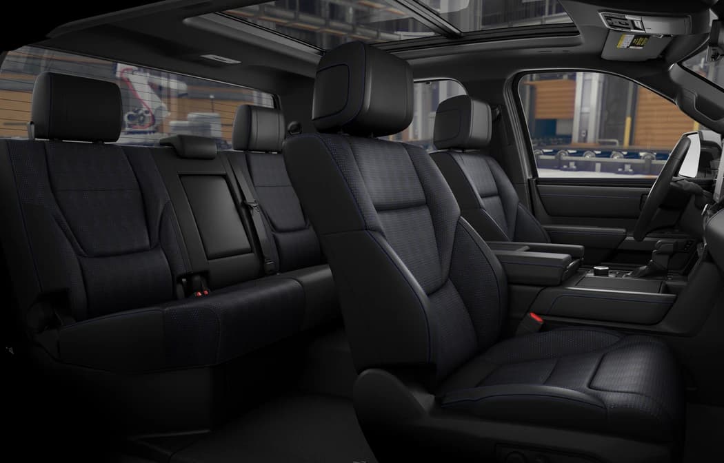 Toyota Tundra 4WD Platinum CrewMax 5.5' Bed (Natl) 2026 — side view