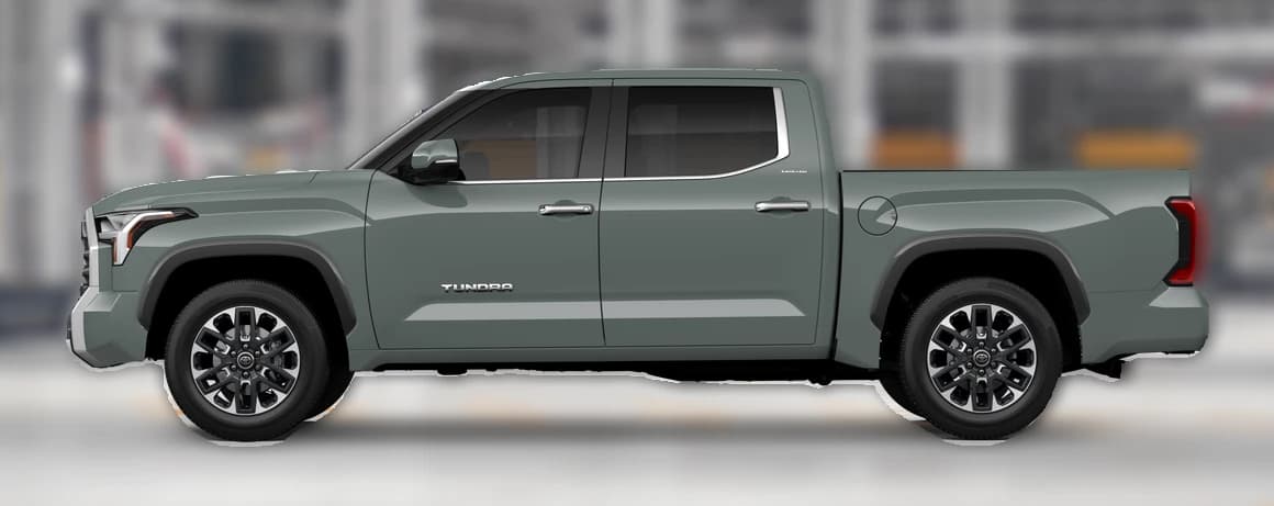 Toyota Tundra 4WD Limited CrewMax 5.5' Bed (Natl) 2026 — side view