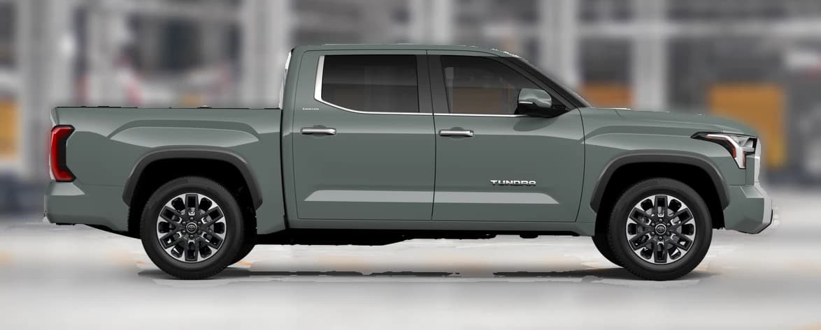 Toyota Tundra 4WD Limited CrewMax 5.5' Bed (Natl) 2026 — side view