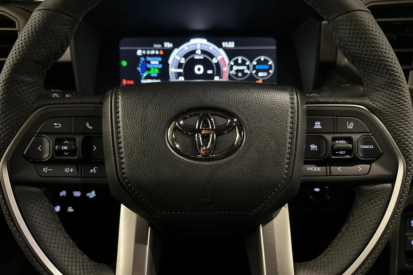 Toyota Tundra 4WD Limited Hybrid CrewMax 5.5' Bed (Natl) 2026 — side view