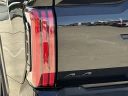 Toyota Tundra 4WD Limited Hybrid CrewMax 5.5' Bed (Natl) 2026 — side view