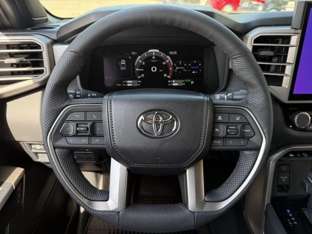 Toyota Tundra 4WD Limited Hybrid CrewMax 5.5' Bed (Natl) 2026 — side view