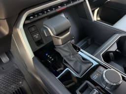 Toyota Tundra 4WD Limited Hybrid CrewMax 5.5' Bed (Natl) 2026 — side view