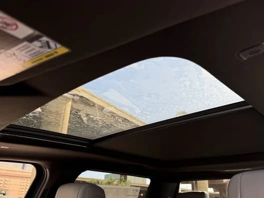 Toyota Tundra 4WD Limited Hybrid CrewMax 5.5' Bed (Natl) 2026 — side view