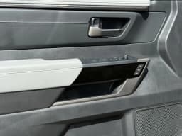 Toyota Tundra 4WD Limited Hybrid CrewMax 5.5' Bed (Natl) 2026 — side view