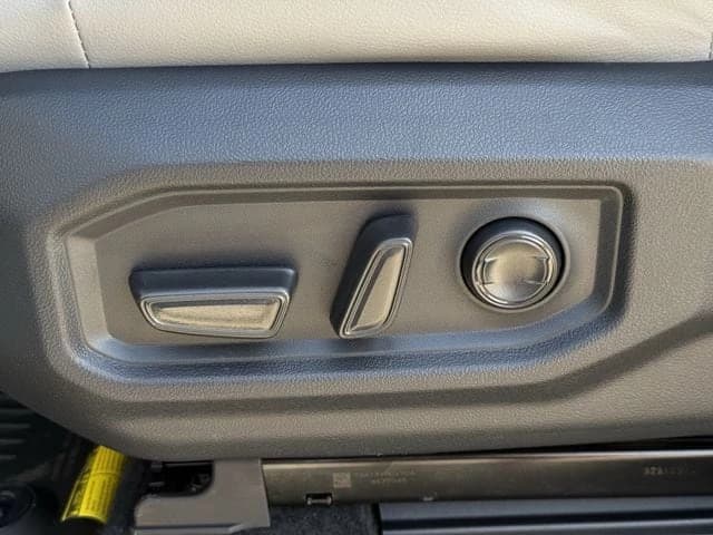 Toyota Tundra 4WD Limited Hybrid CrewMax 5.5' Bed (Natl) 2026 — side view