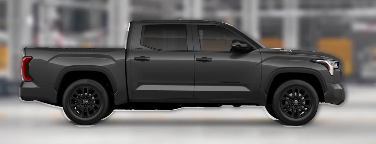 Toyota Tundra 4WD Limited Hybrid CrewMax 5.5' Bed (Natl) 2026 — side view