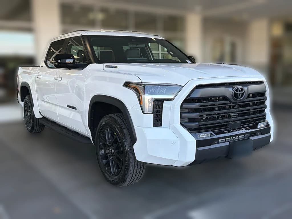 Toyota Tundra 4WD Limited Hybrid CrewMax 5.5' Bed (Natl) 2026 — side view