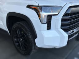 Toyota Tundra 4WD Limited Hybrid CrewMax 5.5' Bed (Natl) 2026 — side view
