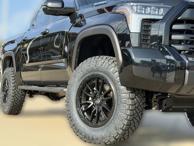 Toyota Tundra 4WD Limited Hybrid CrewMax 5.5' Bed (Natl) 2026 — side view