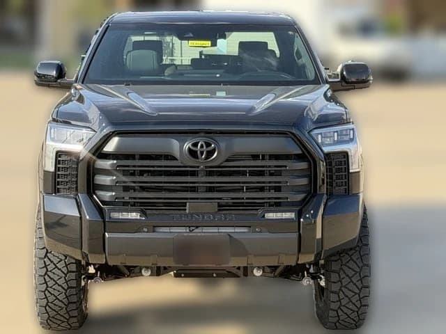 Toyota Tundra 4WD Limited Hybrid CrewMax 5.5' Bed (Natl) 2026 — side view