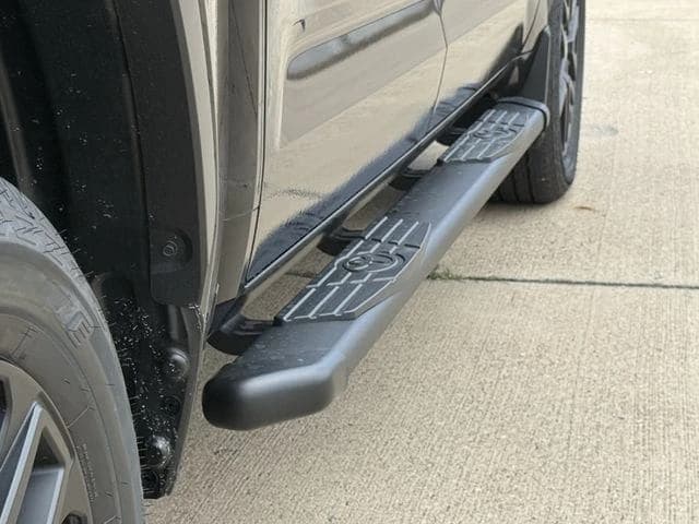 Toyota Tundra 4WD Limited Hybrid CrewMax 5.5' Bed (Natl) 2026 — side view