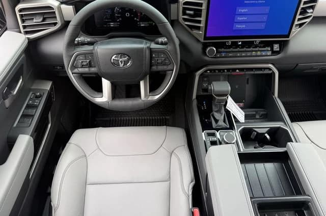 Toyota Tundra 4WD Limited Hybrid CrewMax 5.5' Bed (Natl) 2026 — side view