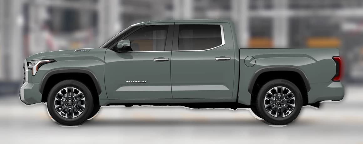 Toyota Tundra 4WD Limited Hybrid CrewMax 5.5' Bed (Natl) 2026 — side view