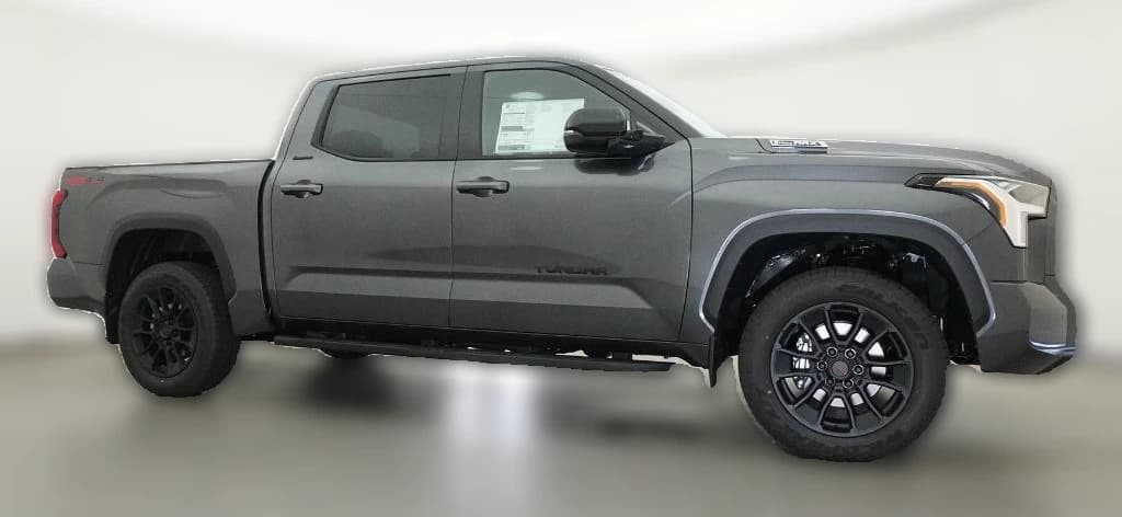 Toyota Tundra 4WD Platinum Hybrid CrewMax 5.5' Bed (Natl) 2026 — side view