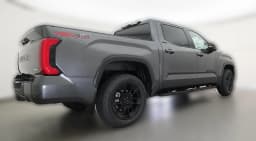 Toyota Tundra 4WD Platinum Hybrid CrewMax 5.5' Bed (Natl) 2026 — side view