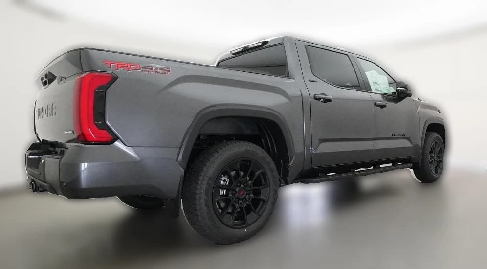 Toyota Tundra 4WD Platinum Hybrid CrewMax 5.5' Bed (Natl) 2026 — side view