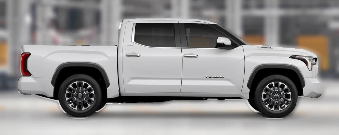 Toyota Tundra 4WD Limited Hybrid CrewMax 5.5' Bed (Natl) 2026 — side view