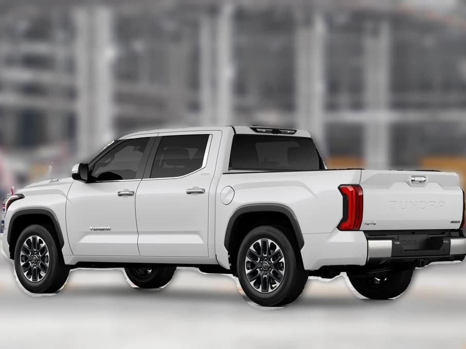 Toyota Tundra 4WD Limited Hybrid CrewMax 5.5' Bed (Natl) 2026 — side view