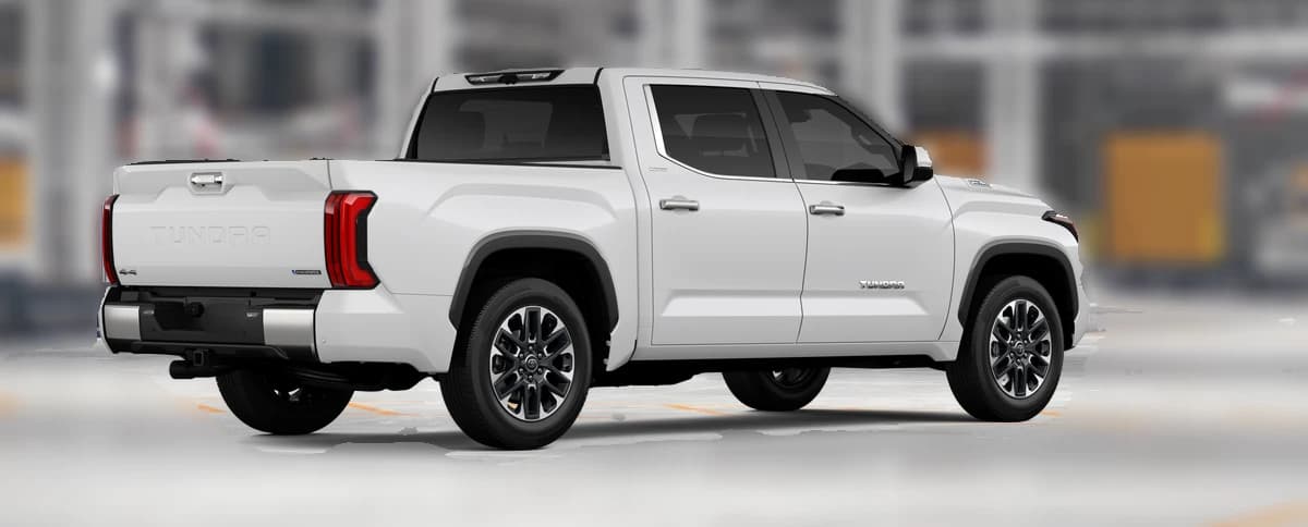 Toyota Tundra 4WD Limited Hybrid CrewMax 5.5' Bed (Natl) 2026 — side view