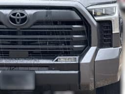 Toyota Tundra 4WD Limited Hybrid CrewMax 5.5' Bed (Natl) 2026 — side view
