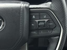 Toyota Tundra 4WD Limited Hybrid CrewMax 5.5' Bed (Natl) 2026 — side view