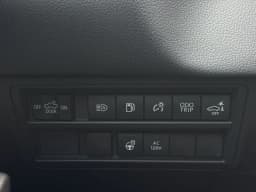 Toyota Tundra 4WD Limited Hybrid CrewMax 5.5' Bed (Natl) 2026 — side view