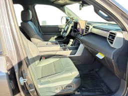 Toyota Tundra 4WD Limited Hybrid CrewMax 6.5' Bed (Natl) 2026 — side view