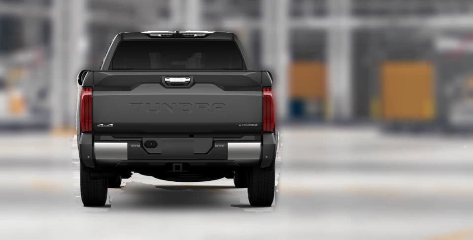 Toyota Tundra 4WD Limited Hybrid CrewMax 6.5' Bed (Natl) 2026 — side view