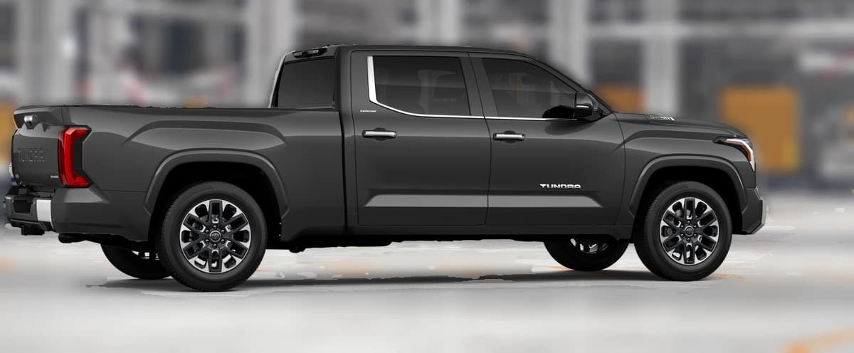 Toyota Tundra 4WD Limited Hybrid CrewMax 6.5' Bed (Natl) 2026 — side view