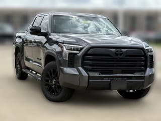 Toyota Tundra 2WD Limited CrewMax 5.5' Bed (Natl)