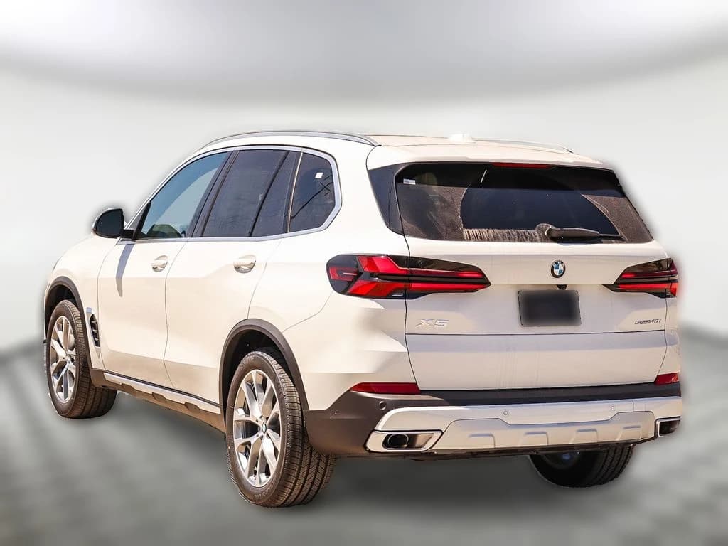 BMW X5 sDrive40i Sports Activity Vehicle 2026 — side view