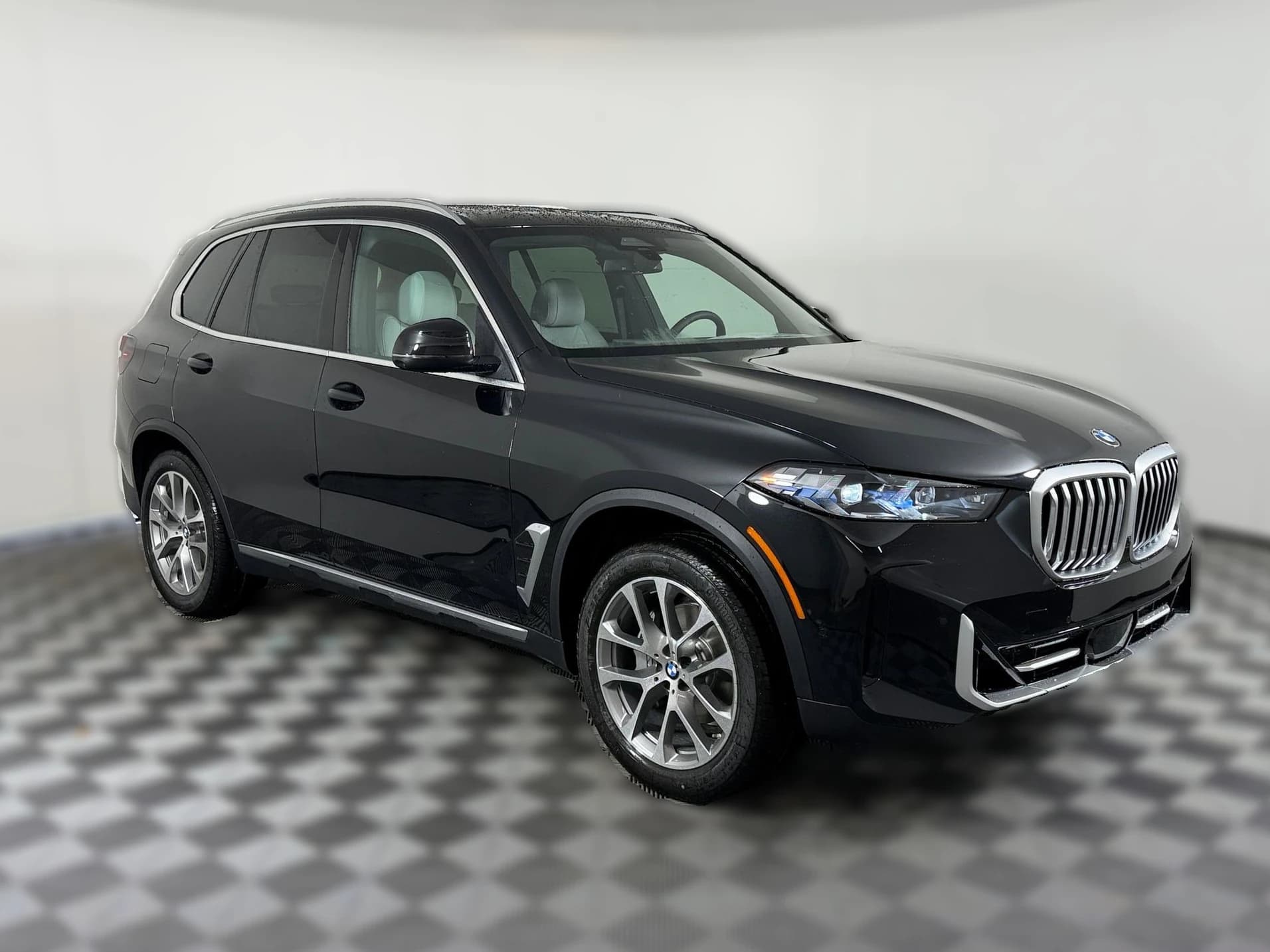 BMW X5 sDrive40i Sports Activity Vehicle 2026 — side view
