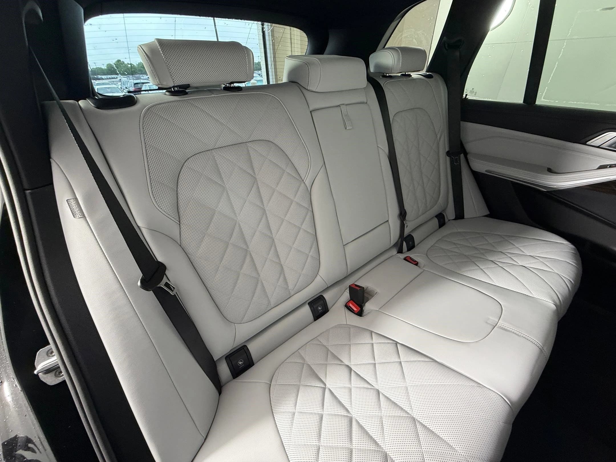 BMW X5 sDrive40i Sports Activity Vehicle 2026 — side view