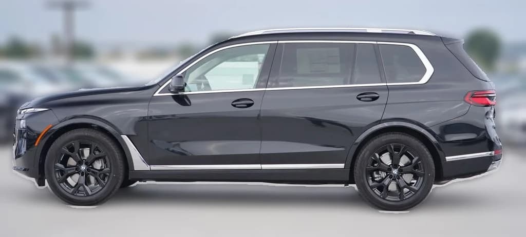 BMW X7 xDrive40i Sports Activity Vehicle 2027 — side view