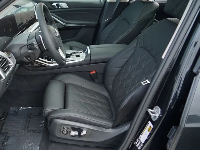 BMW X7 xDrive40i Sports Activity Vehicle 2027 — side view