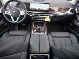 BMW X7 xDrive40i Sports Activity Vehicle 2027 — side view