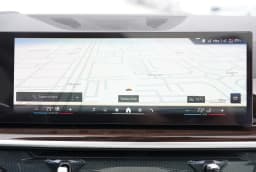 BMW X7 xDrive40i Sports Activity Vehicle 2027 — side view