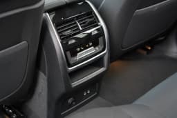 BMW X7 xDrive40i Sports Activity Vehicle 2027 — side view