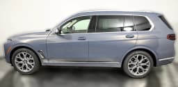 BMW X7 xDrive40i Sports Activity Vehicle 2027 — side view