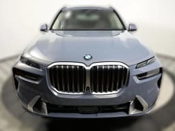 BMW X7 xDrive40i Sports Activity Vehicle 2027 — side view