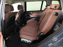 BMW X7 xDrive40i Sports Activity Vehicle 2027 — side view