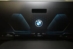 BMW X7 xDrive40i Sports Activity Vehicle 2027 — side view